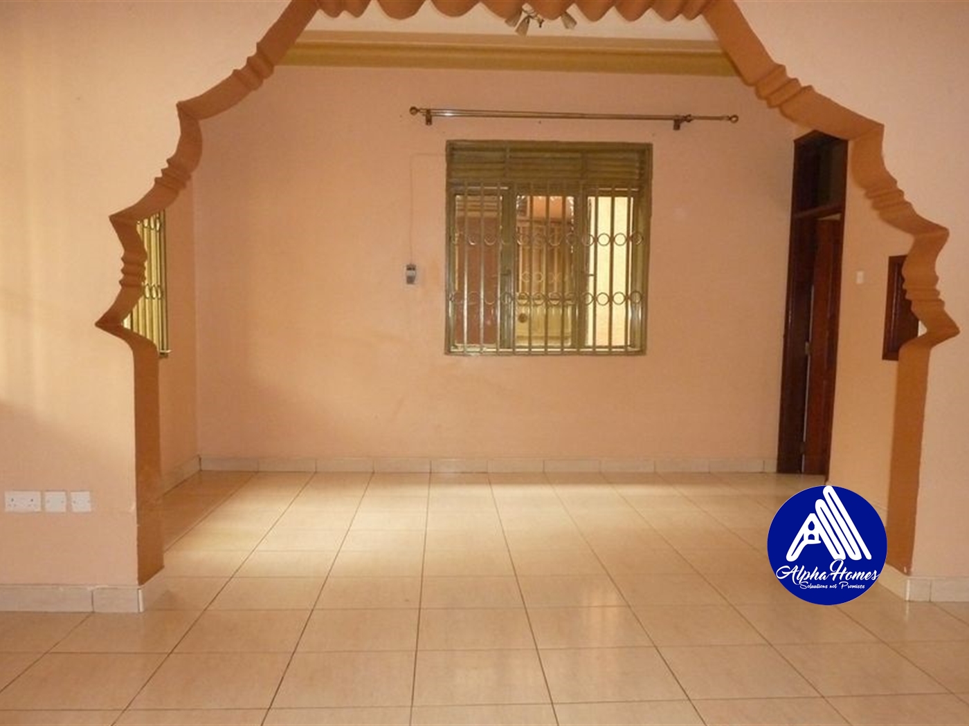 Bungalow for rent in Mutungo Kampala