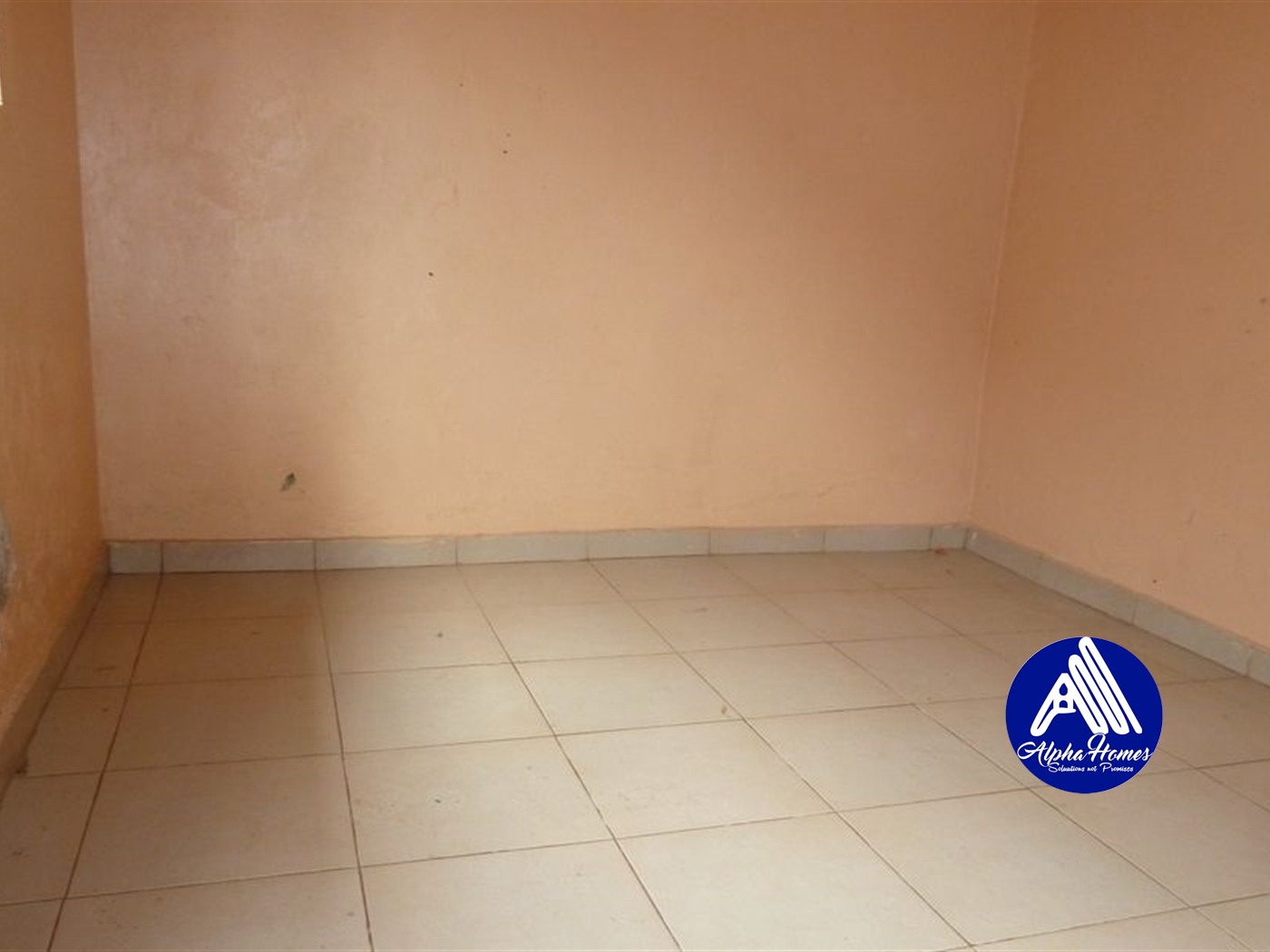 Bungalow for rent in Mutungo Kampala