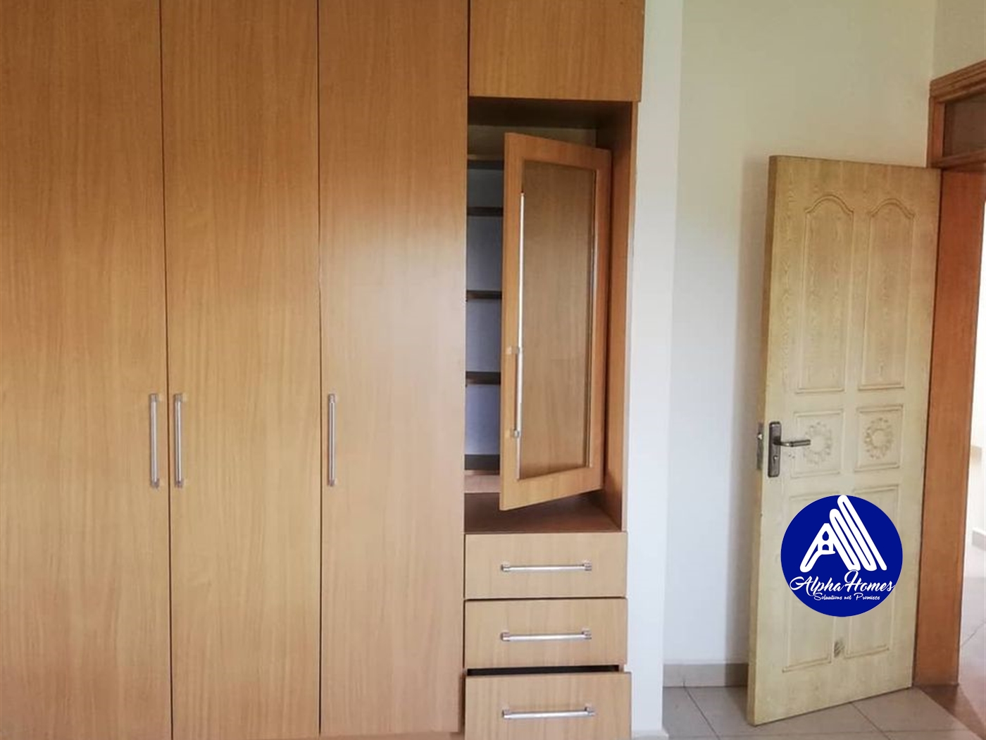 Apartment for rent in Kiwaatule Kampala