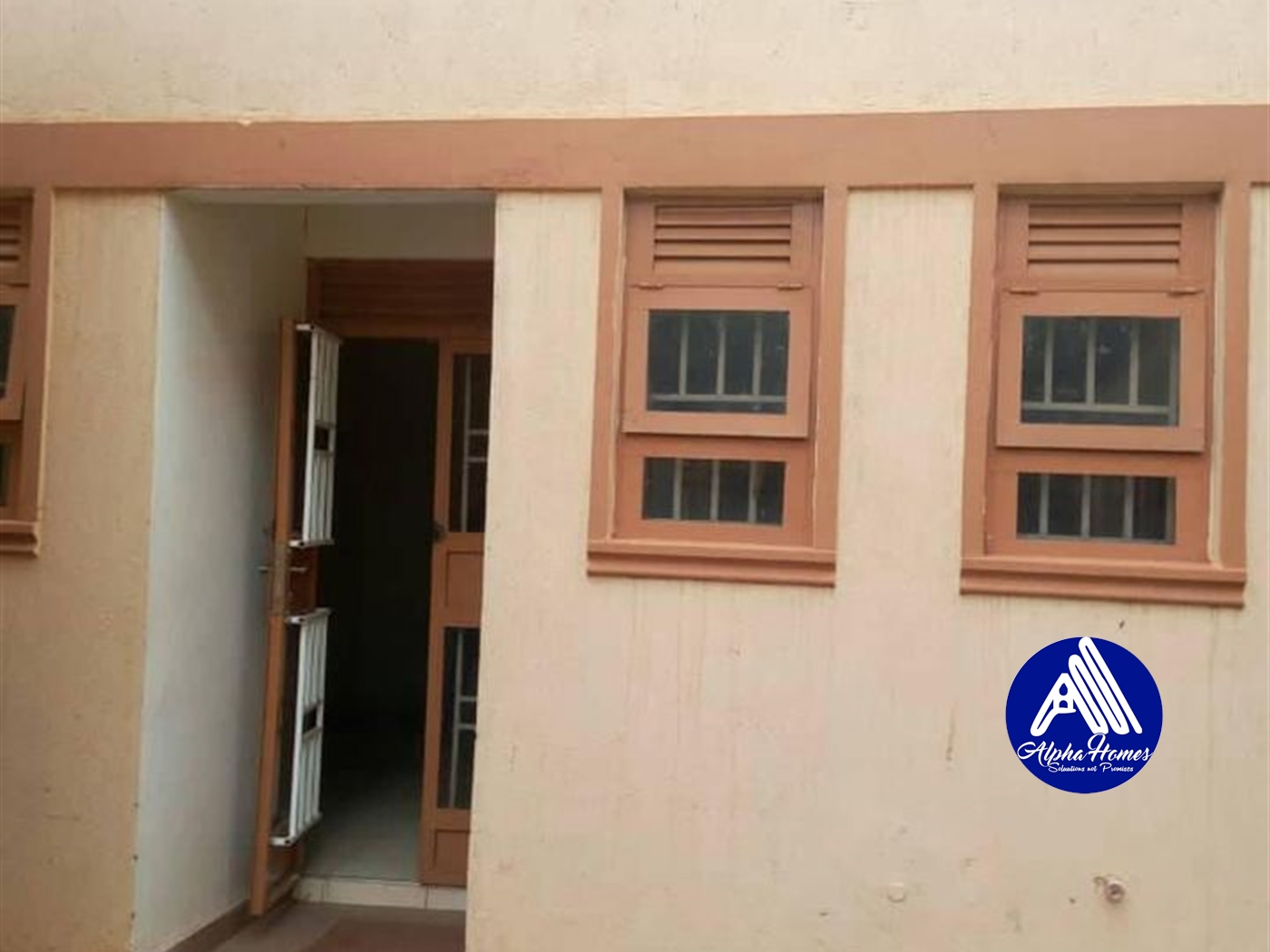 Semi Detached for rent in Makerere Kampala