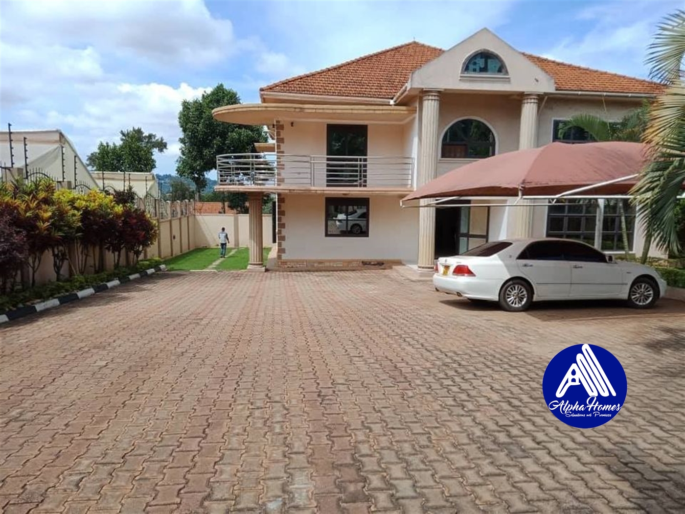 Bungalow for sale in Muyenga Kampala