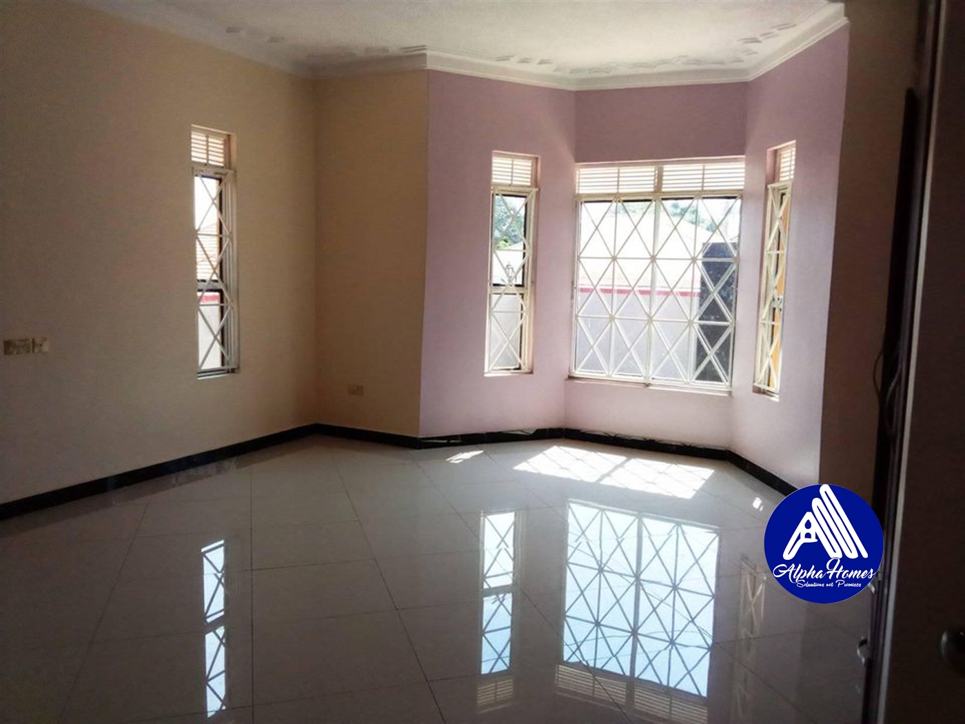 Bungalow for rent in Kira Wakiso