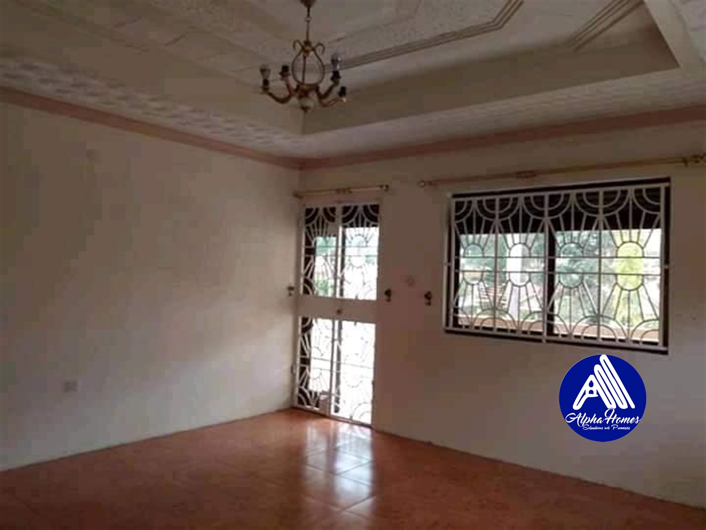 Bungalow for rent in Bugoloobi Kampala