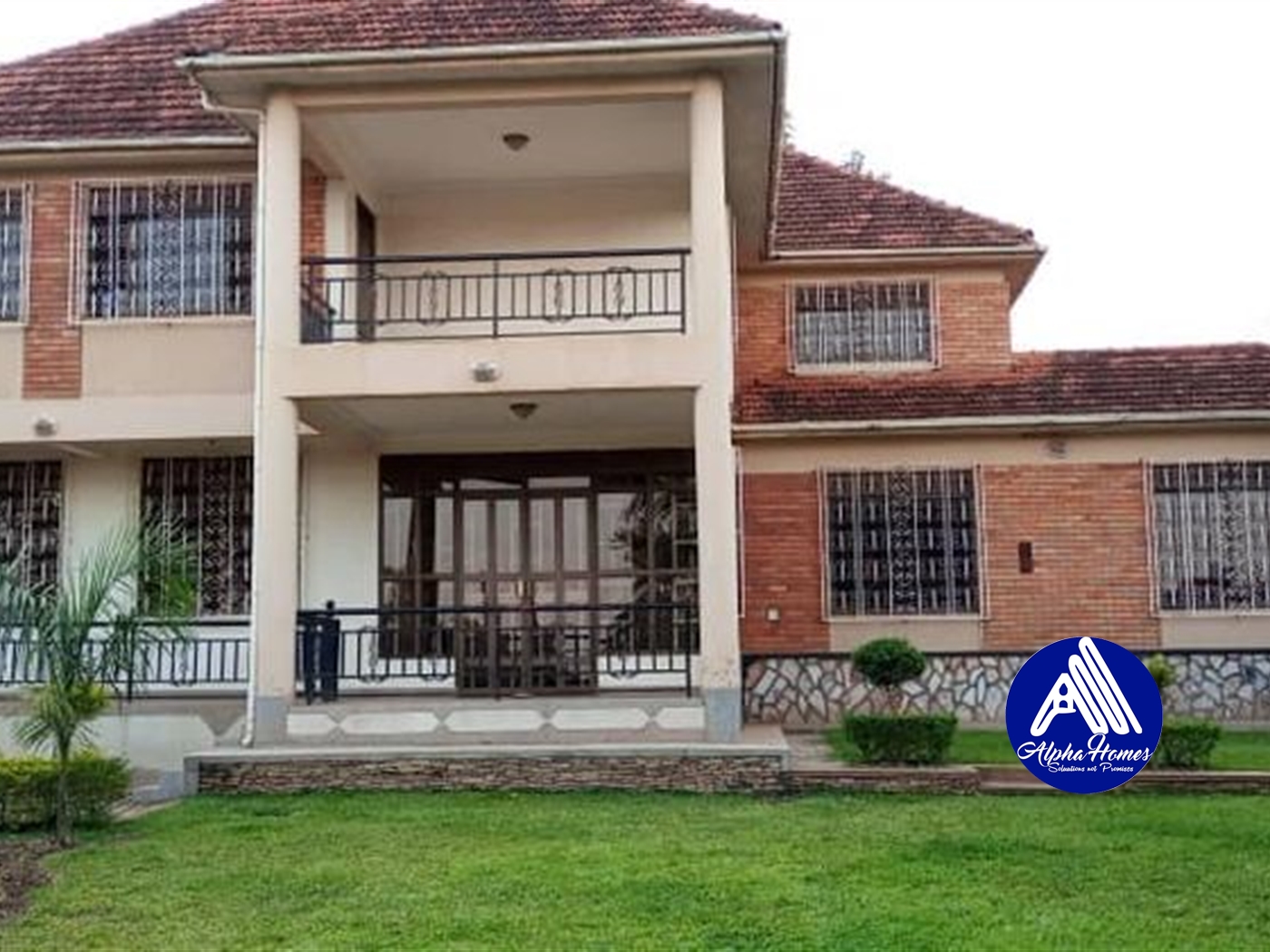 Bungalow for sale in Muyenga Kampala