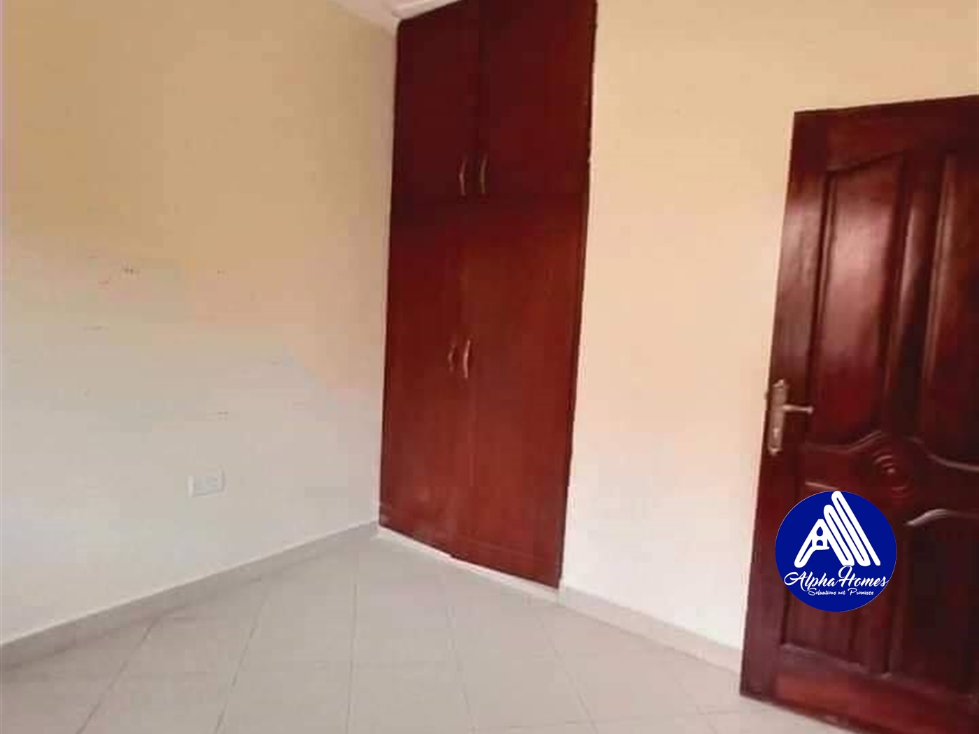 Semi Detached for rent in Kisaasi Kampala