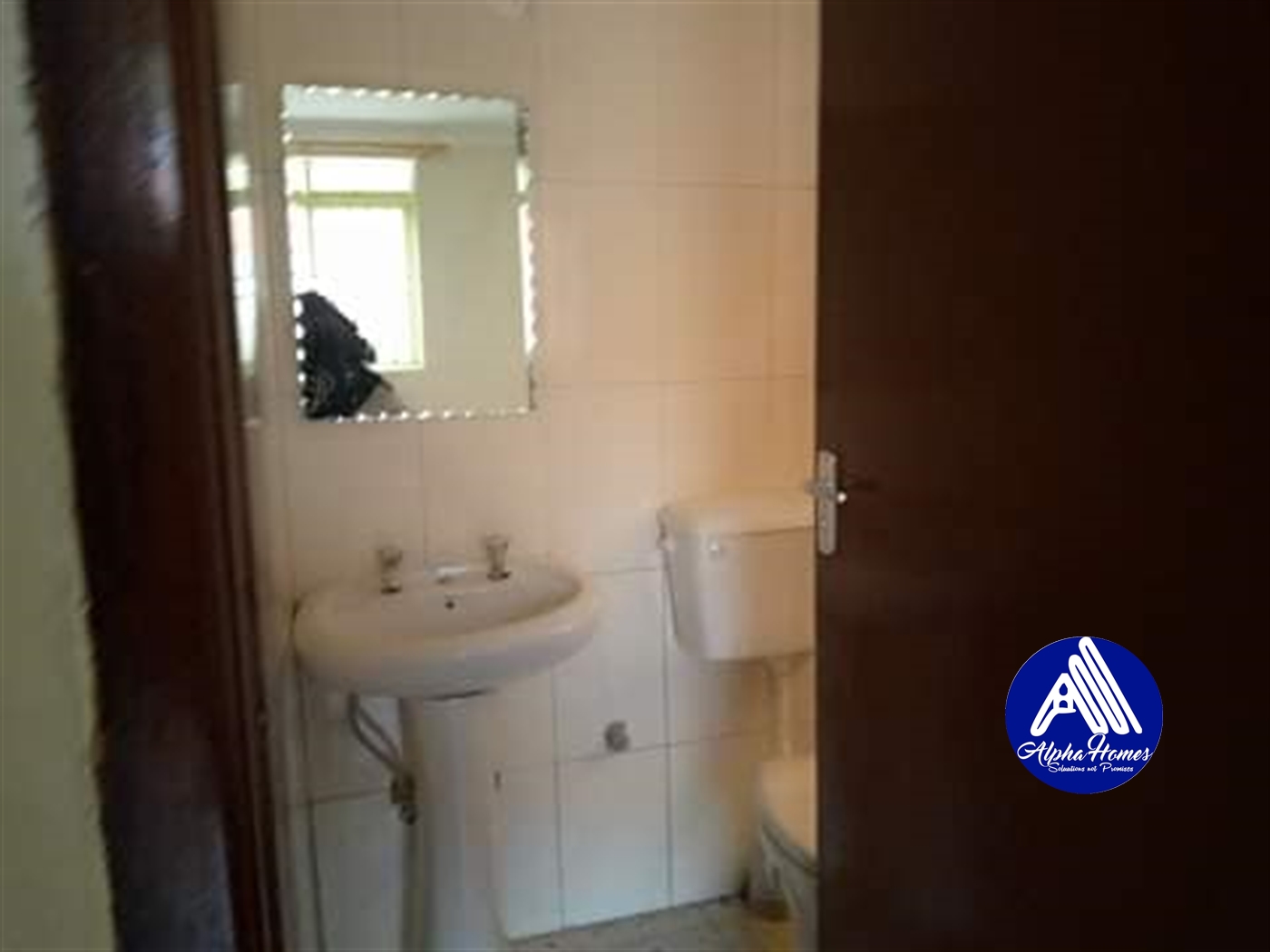 Apartment for rent in Kisaasi Kampala