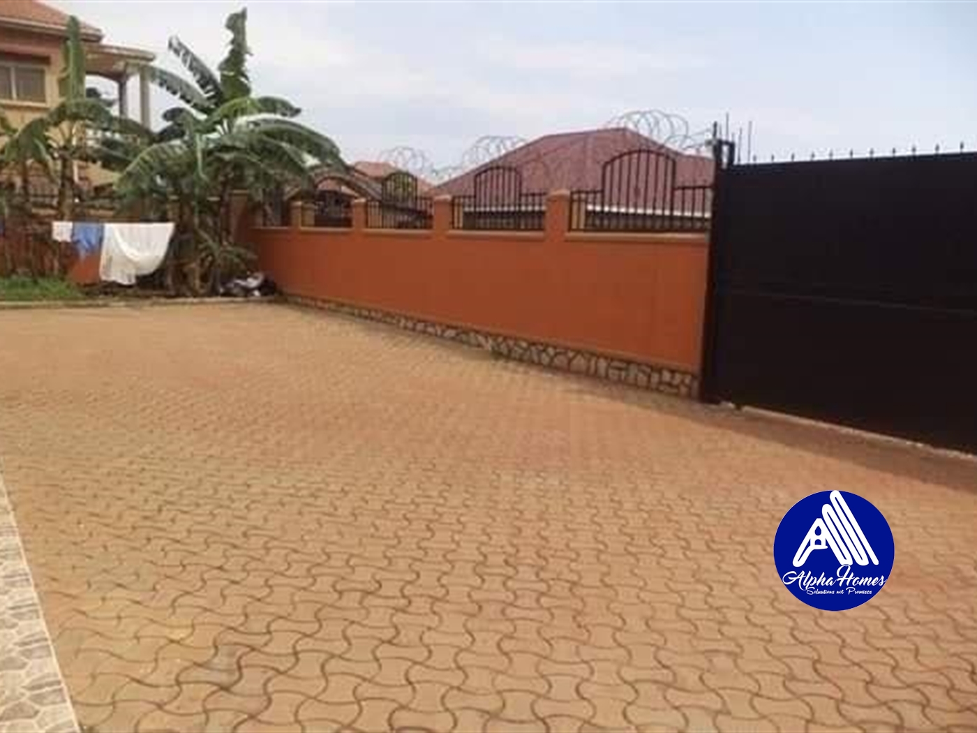 Bungalow for sale in Kyanja Wakiso