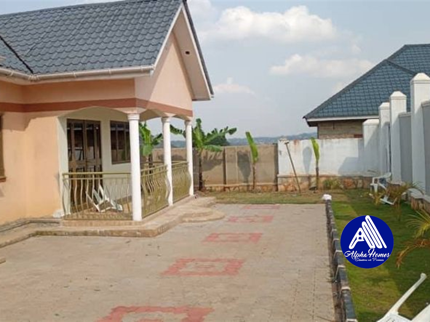 Bungalow for sale in Nakweelo Wakiso