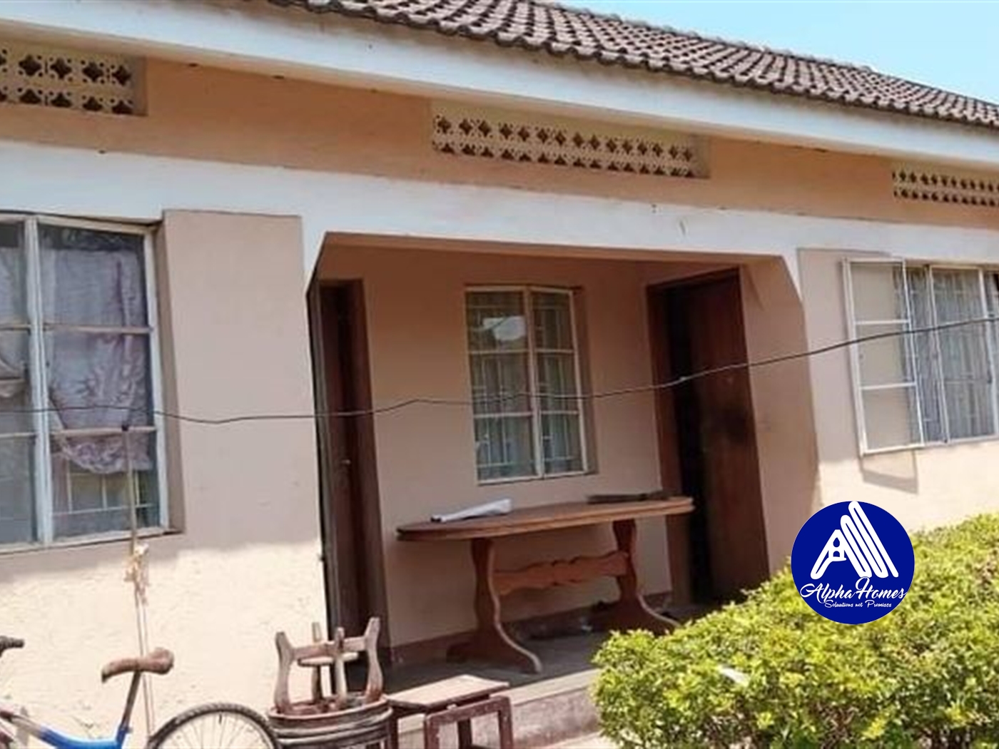 Bungalow for sale in Mutungo Kampala