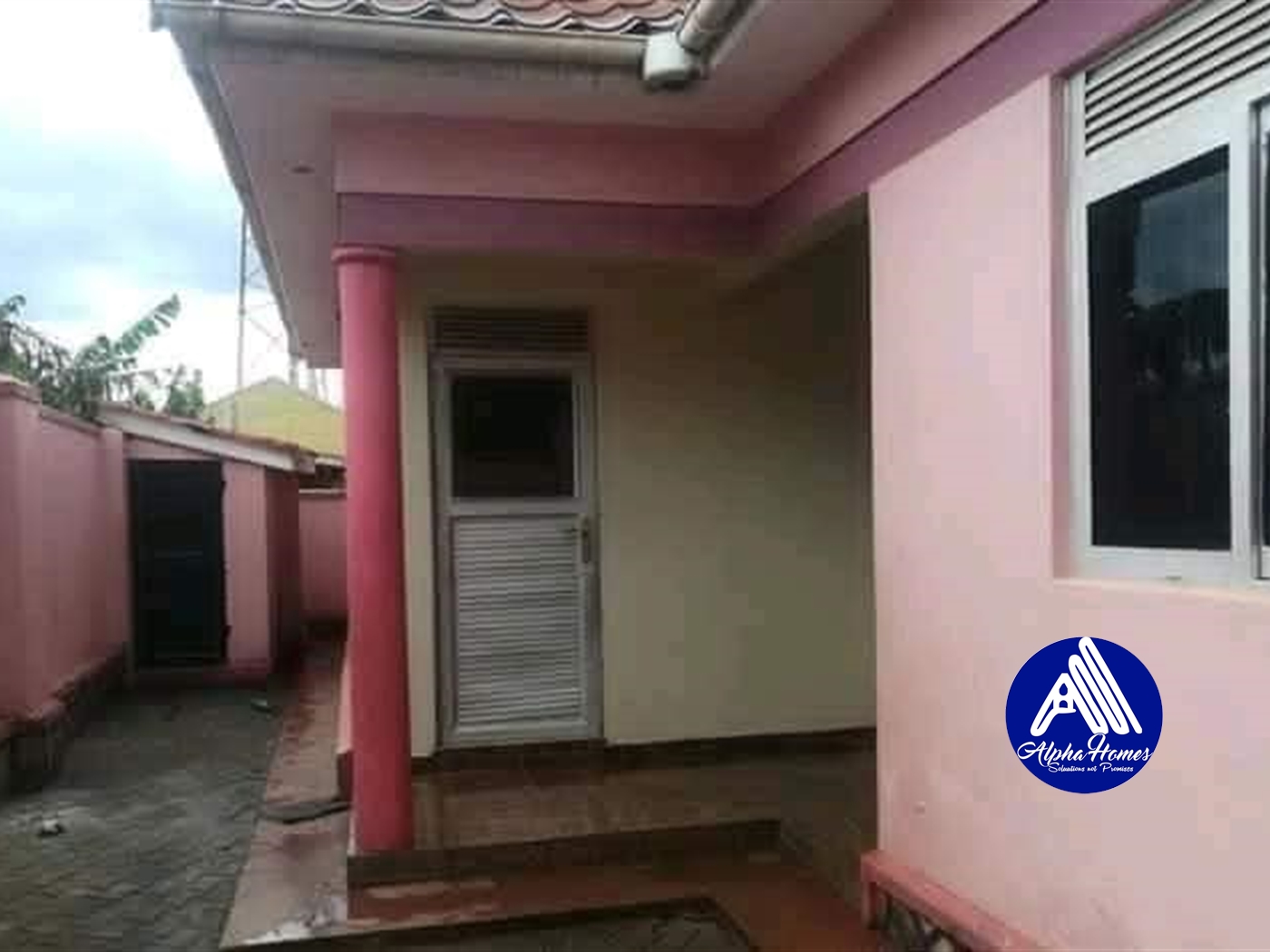 Bungalow for rent in Kyaliwajjala Wakiso