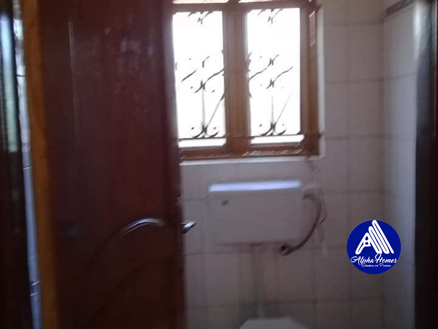 Semi Detached for rent in Mpererwe Kampala