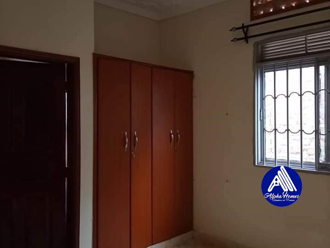 Semi Detached for rent in Mpererwe Kampala