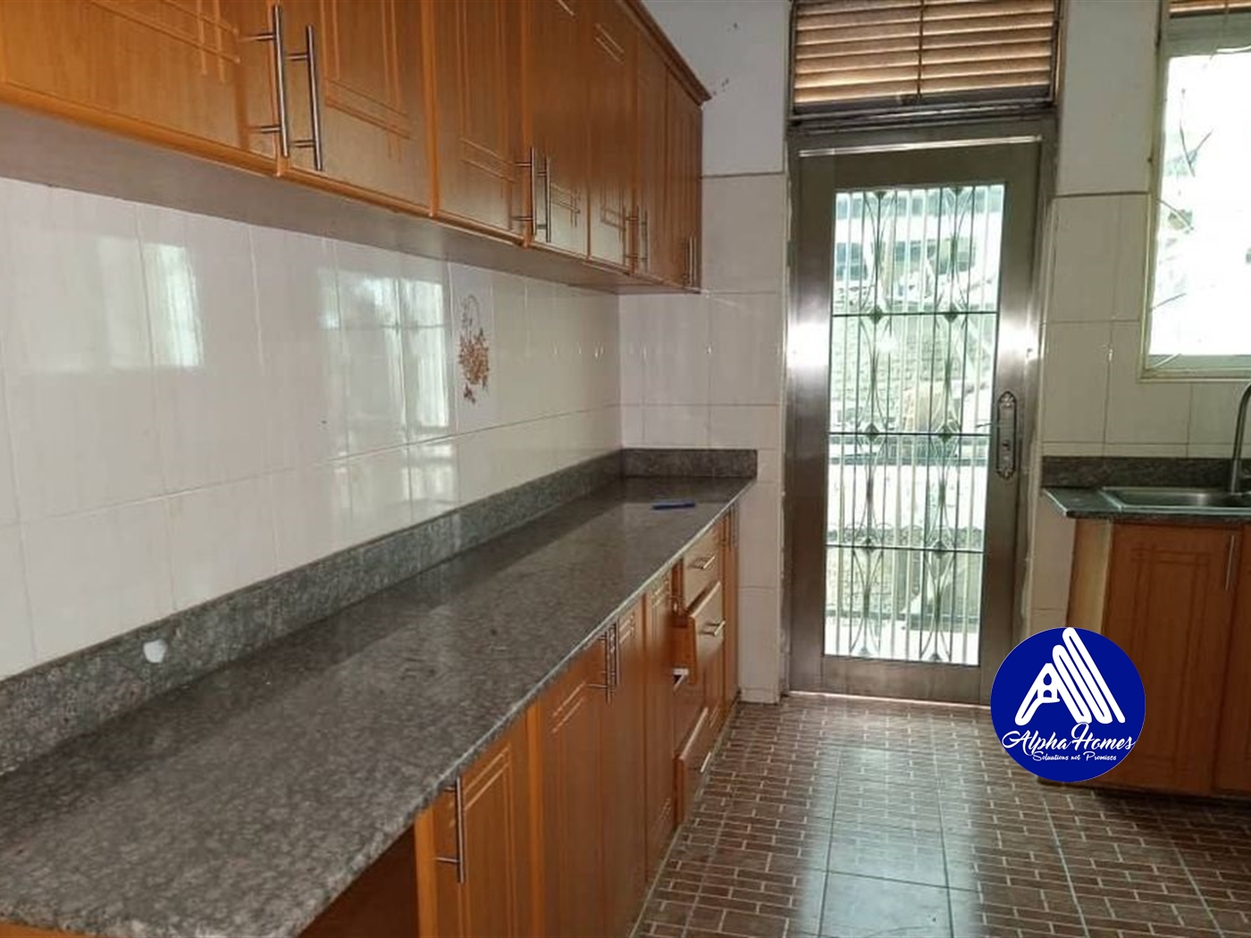 Apartment for rent in Kiwaatule Kampala