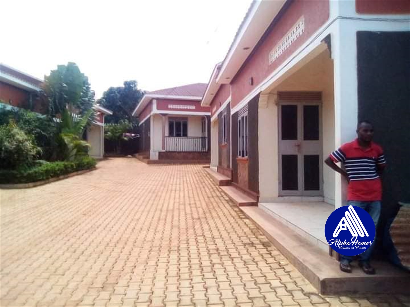 Semi Detached for rent in Mpererwe Kampala