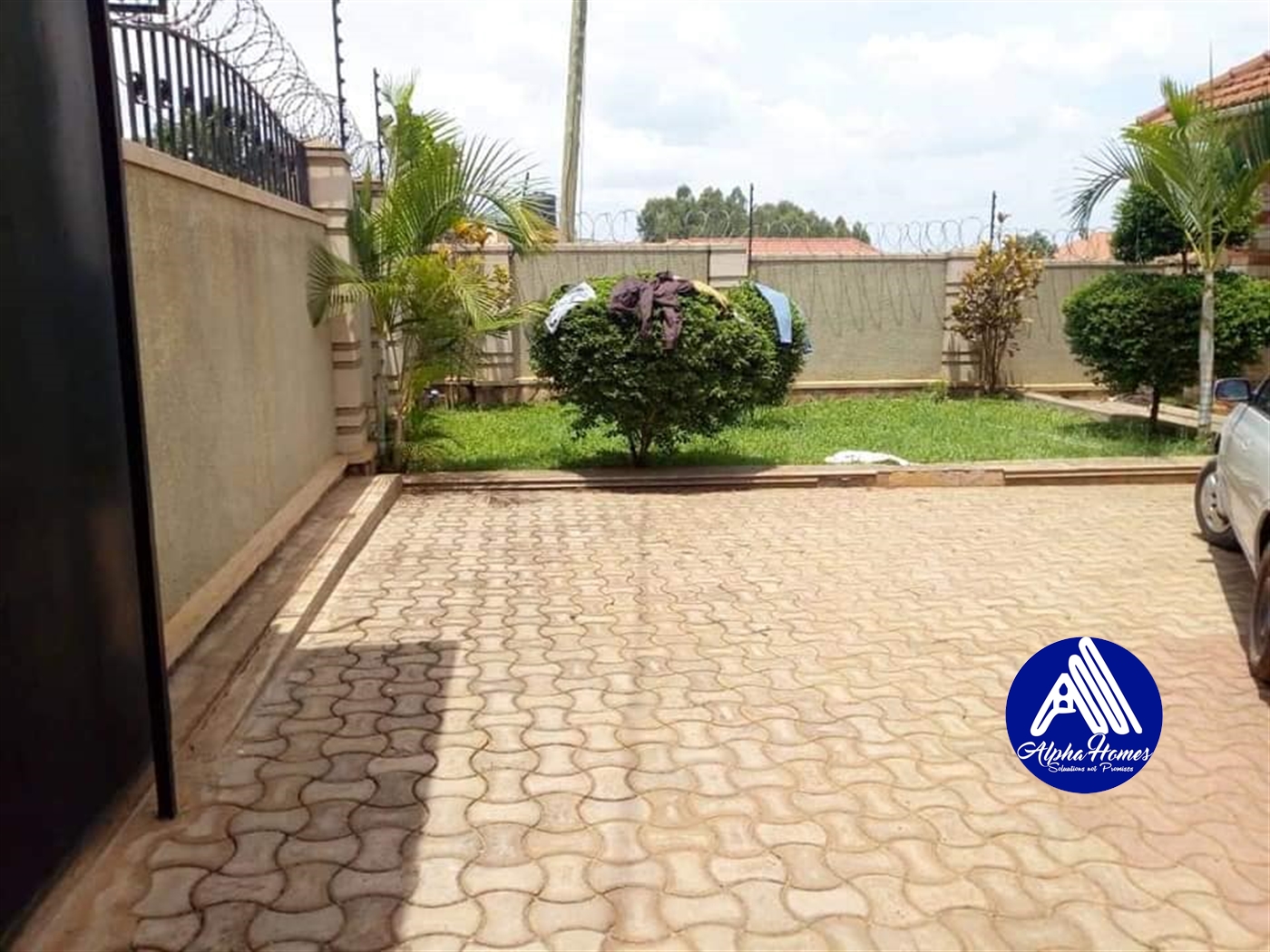 Bungalow for sale in Kira Wakiso