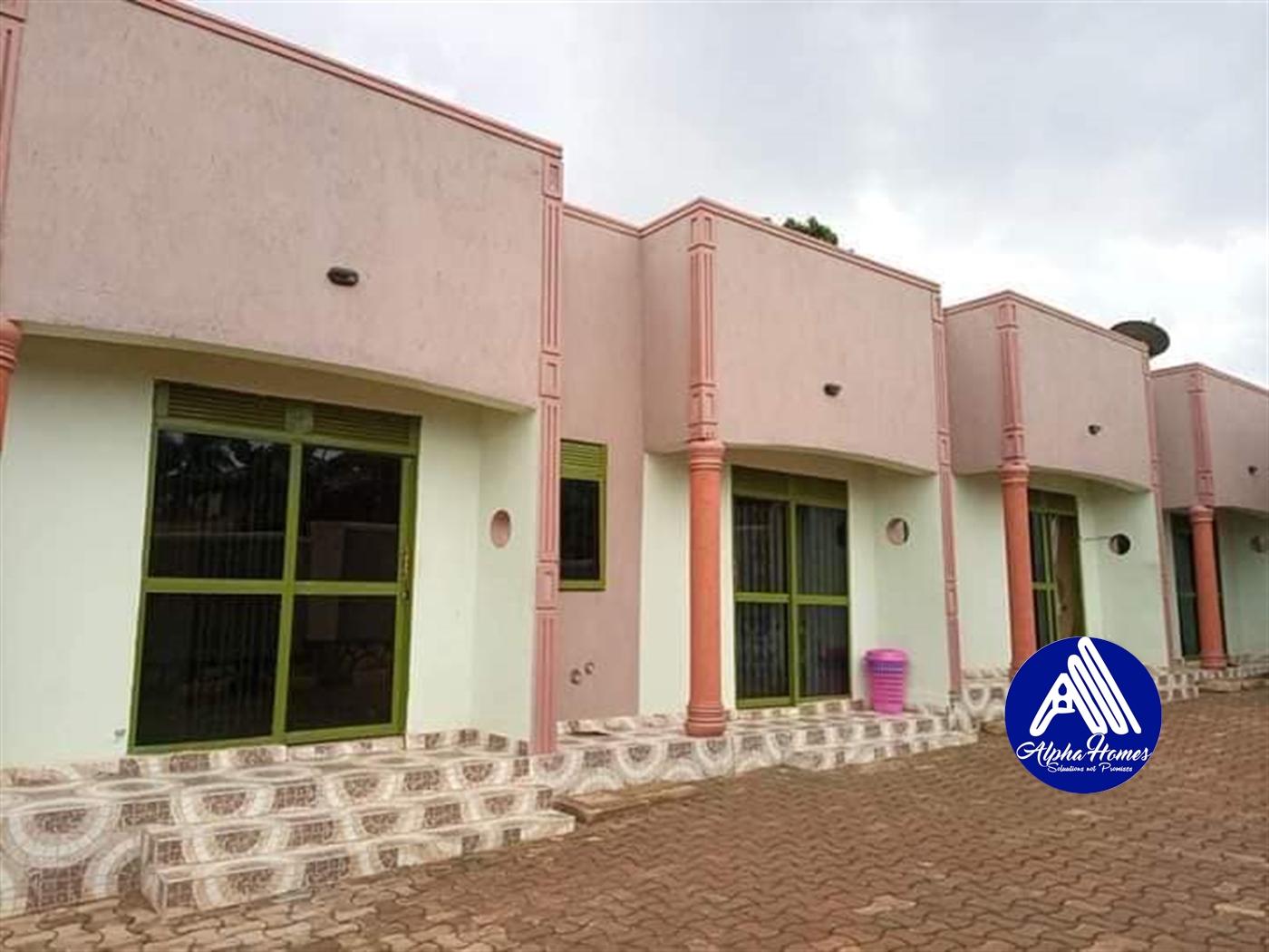 Semi Detached for rent in Kanyanya Kampala