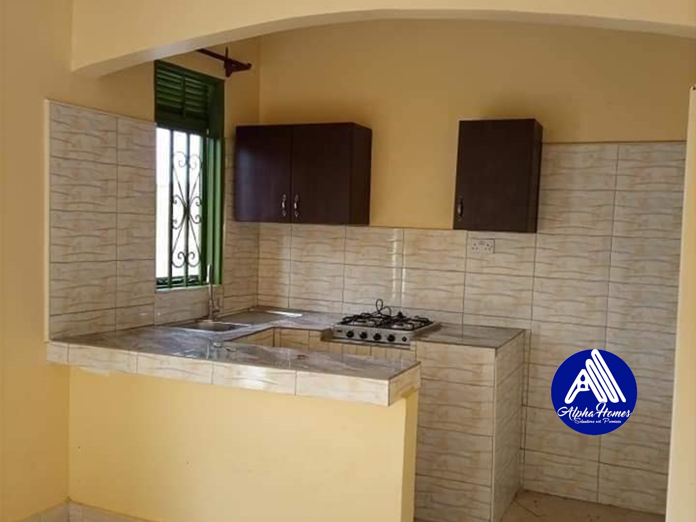 Semi Detached for rent in Kanyanya Kampala