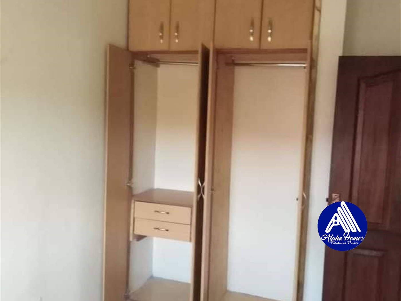 Apartment for rent in Kisaasi Kampala