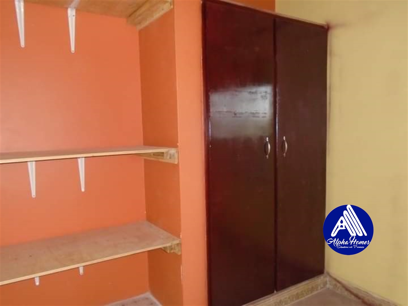 Semi Detached for rent in Kyomugorani Mbarara
