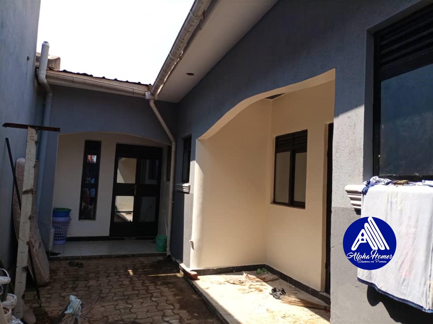 Semi Detached for rent in Kiwaatule Kampala