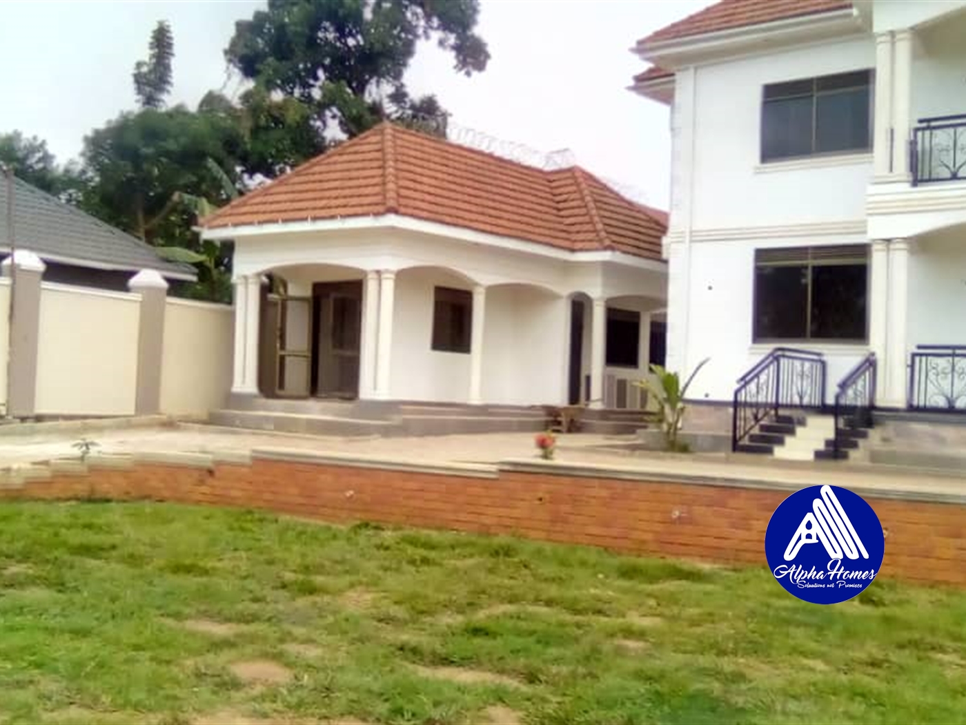 Storeyed house for sale in Mukono Mukono