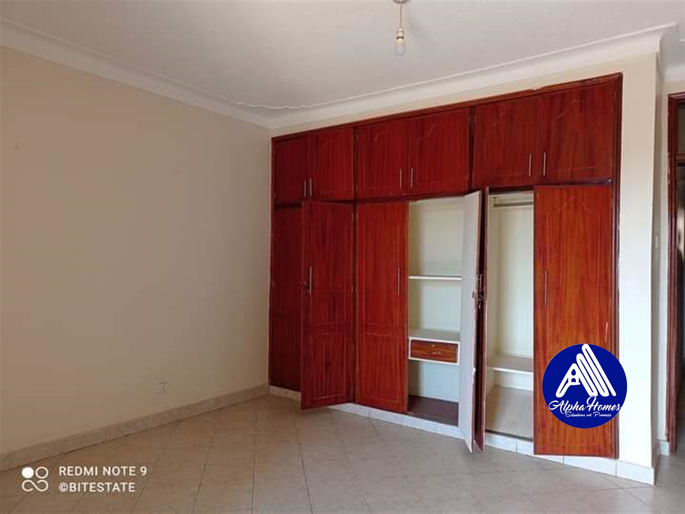 Apartment for rent in Naalya Wakiso