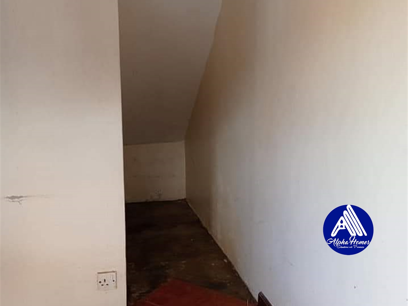 Storeyed house for rent in Naalya Wakiso