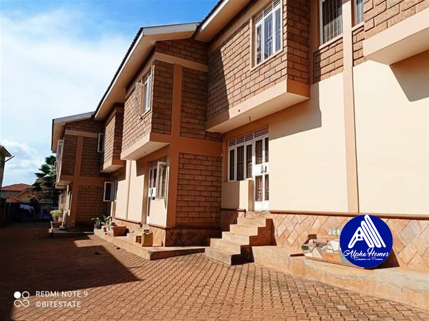 Storeyed house for rent in Naalya Wakiso