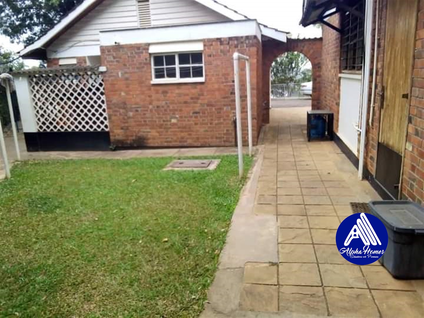 Bungalow for sale in Mbuya Kampala