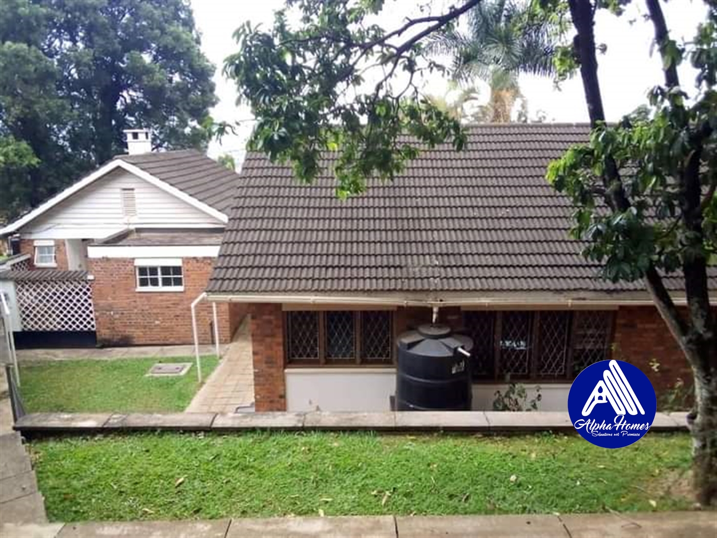 Bungalow for sale in Mbuya Kampala