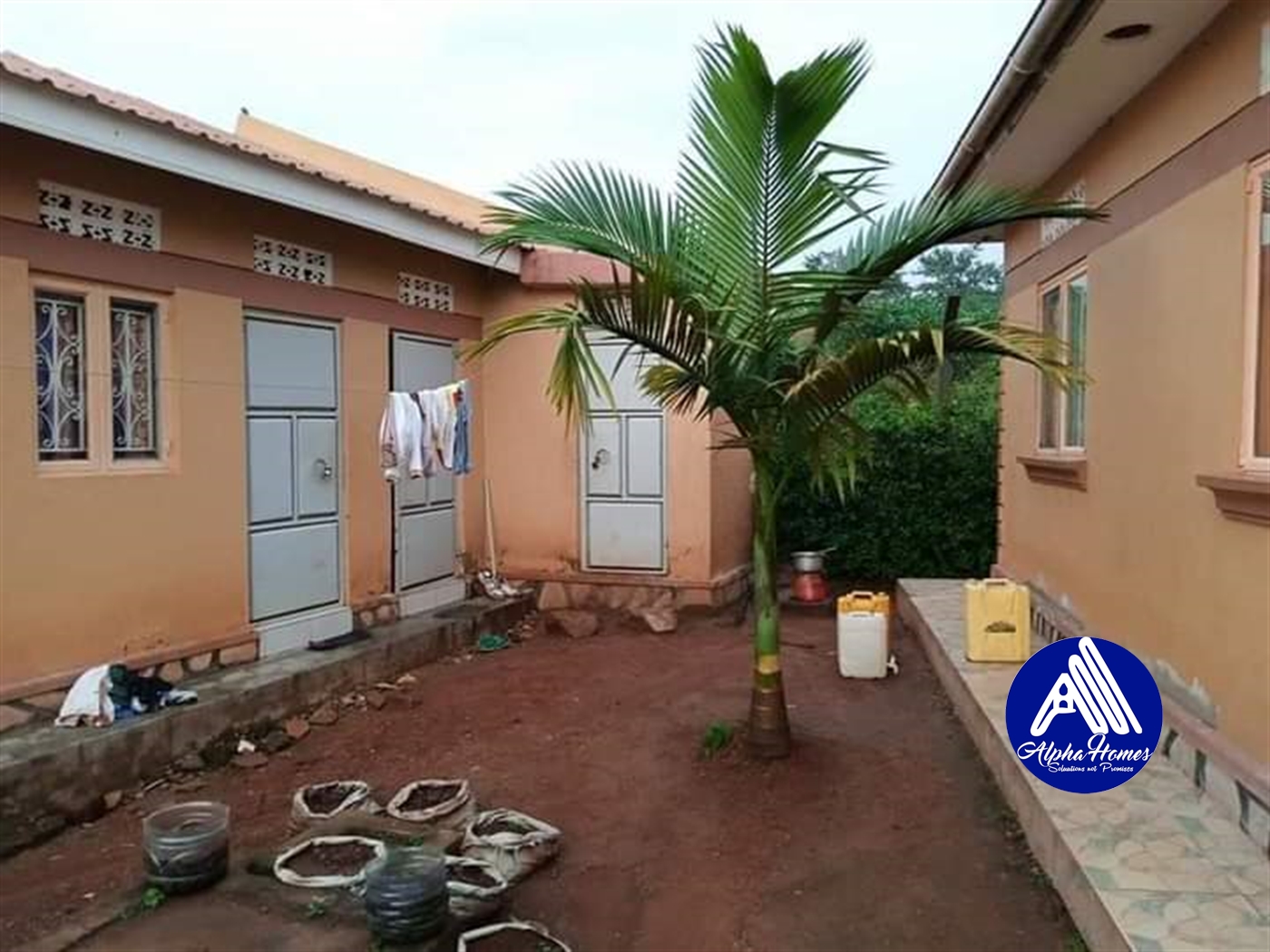 Bungalow for sale in Kitemu Wakiso