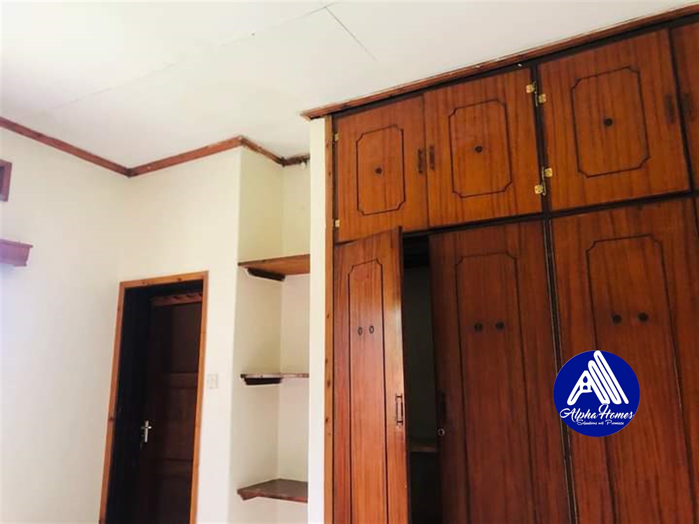 Bungalow for rent in Bbunga Kampala