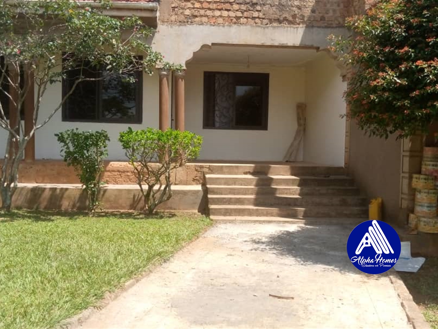 Bungalow for sale in Kiwaatule Kampala