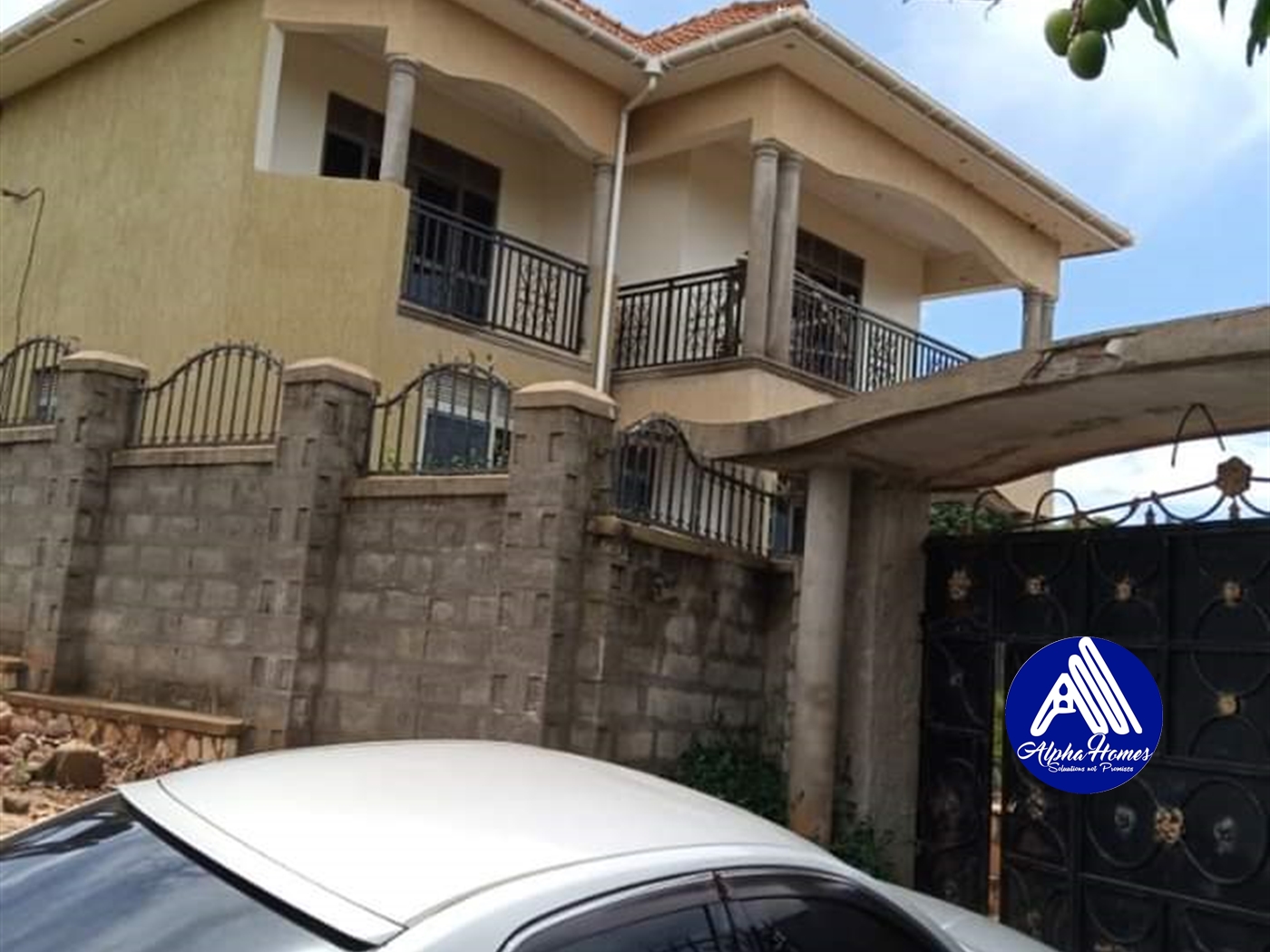 Storeyed house for sale in Bwebajja Wakiso