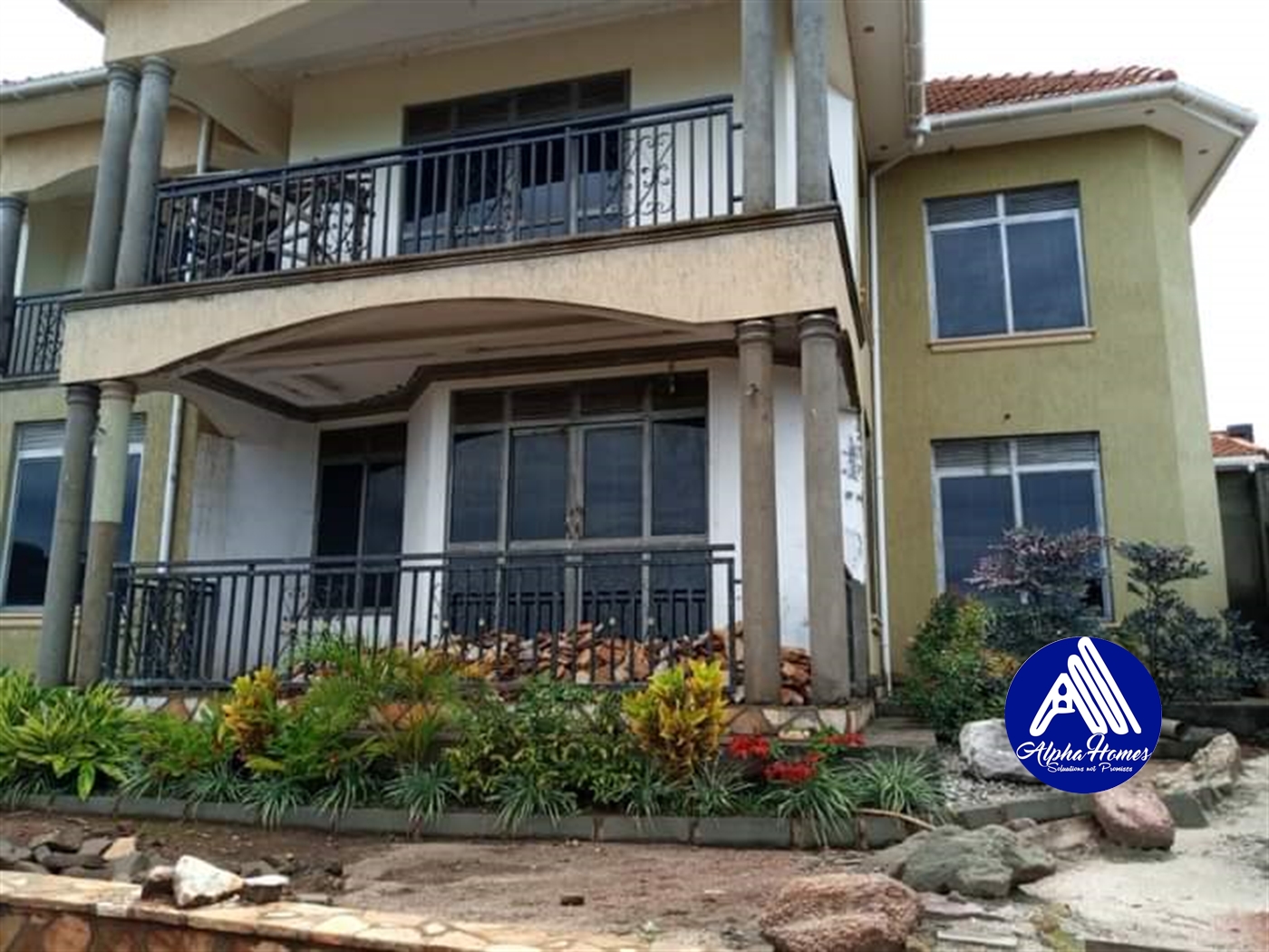 Storeyed house for sale in Bwebajja Wakiso