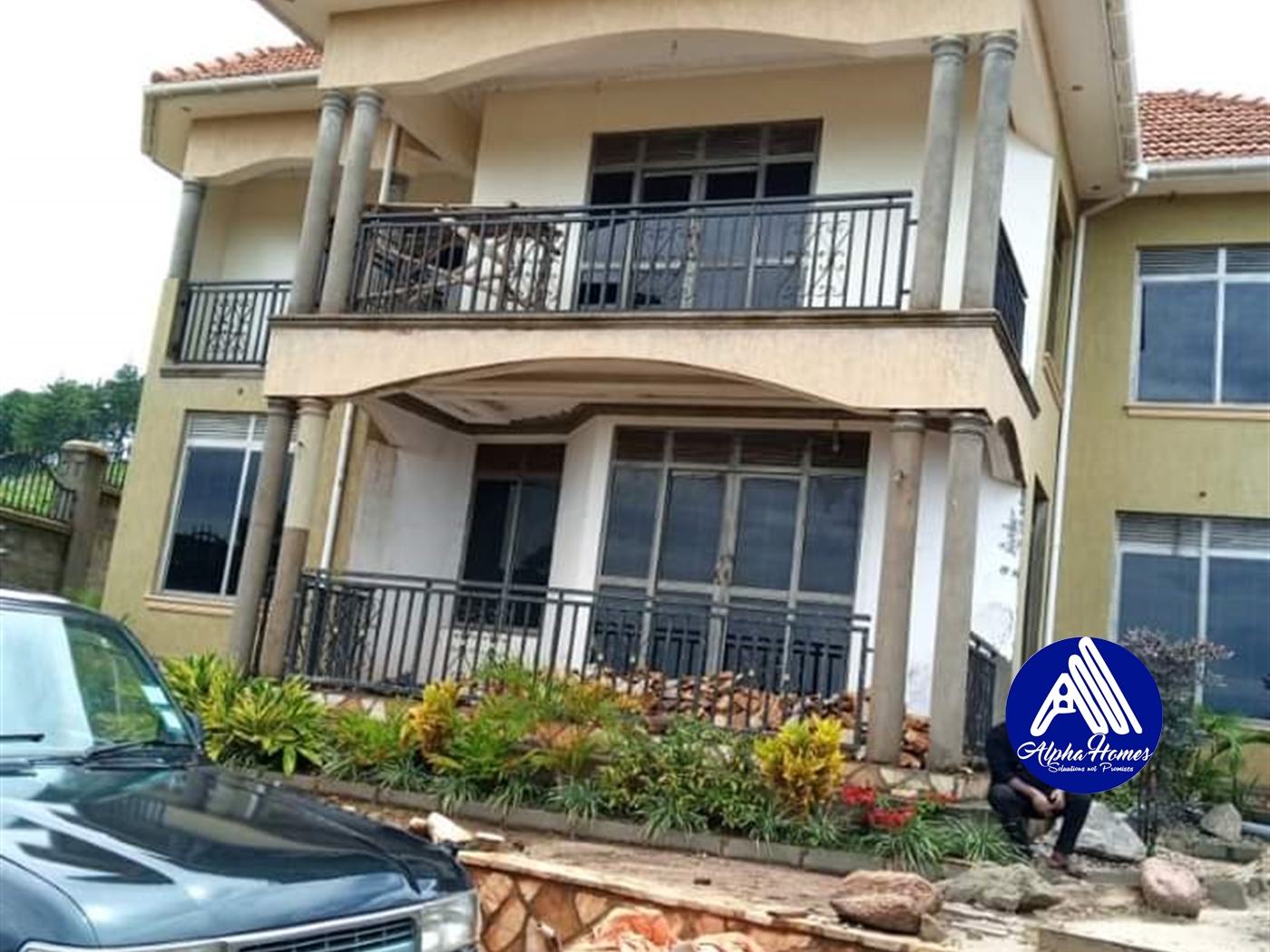 Storeyed house for sale in Bwebajja Wakiso