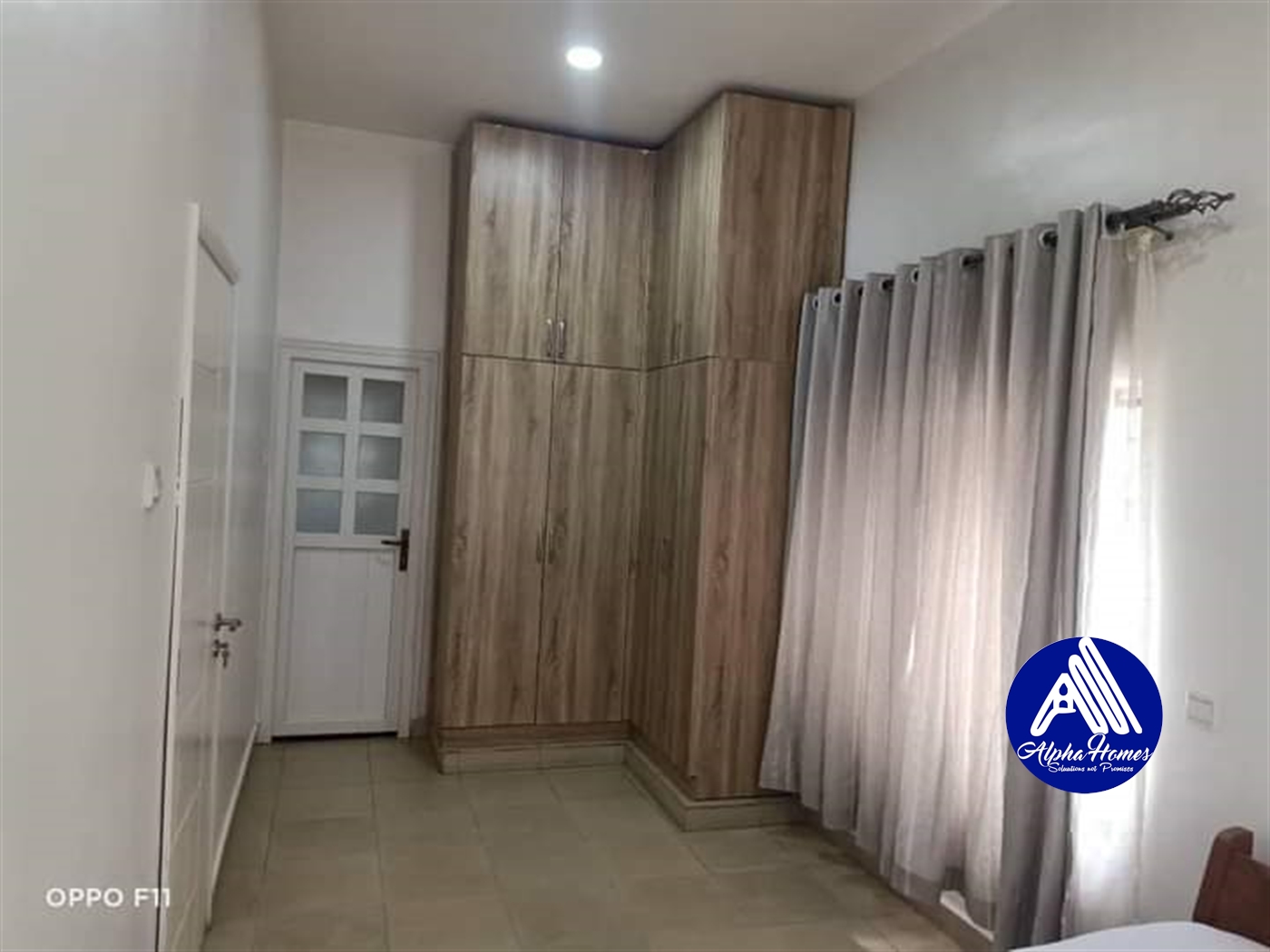 Semi Detached for rent in Kololo Kampala