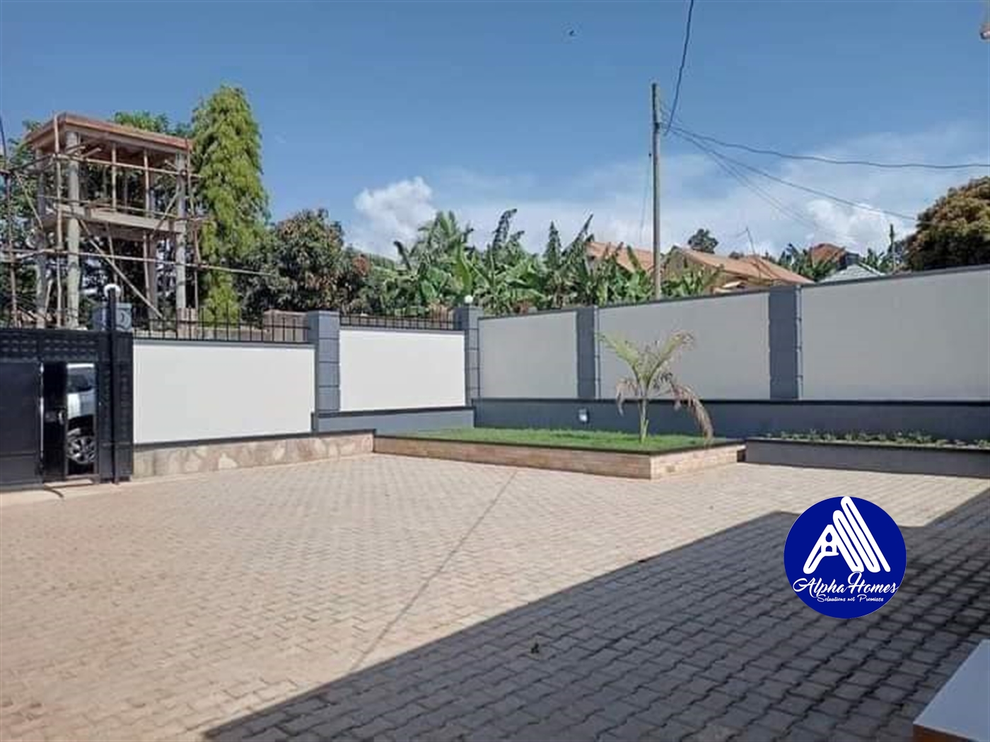 Bungalow for sale in Kitende Wakiso