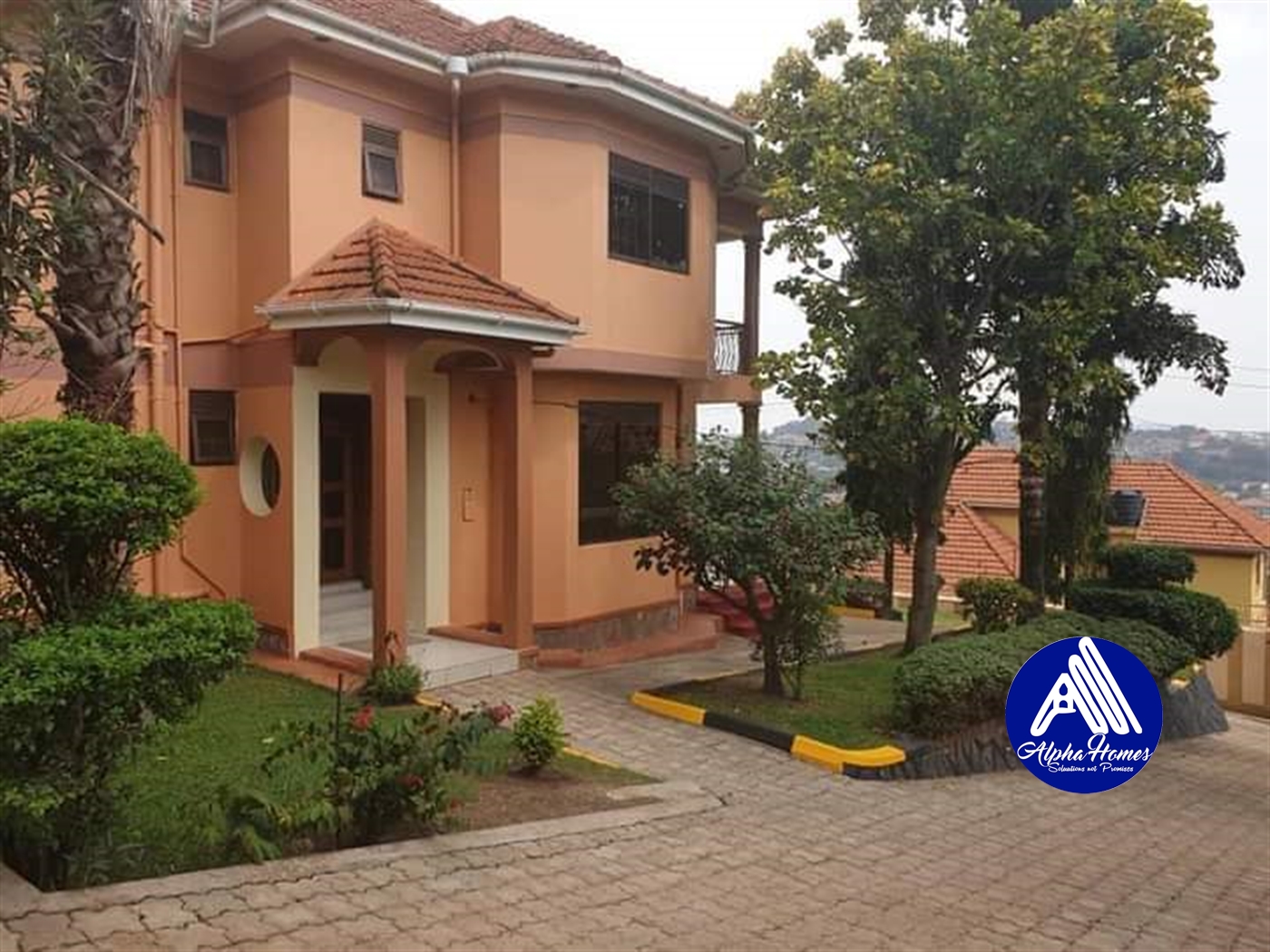 Storeyed house for sale in Kisaasi Kampala