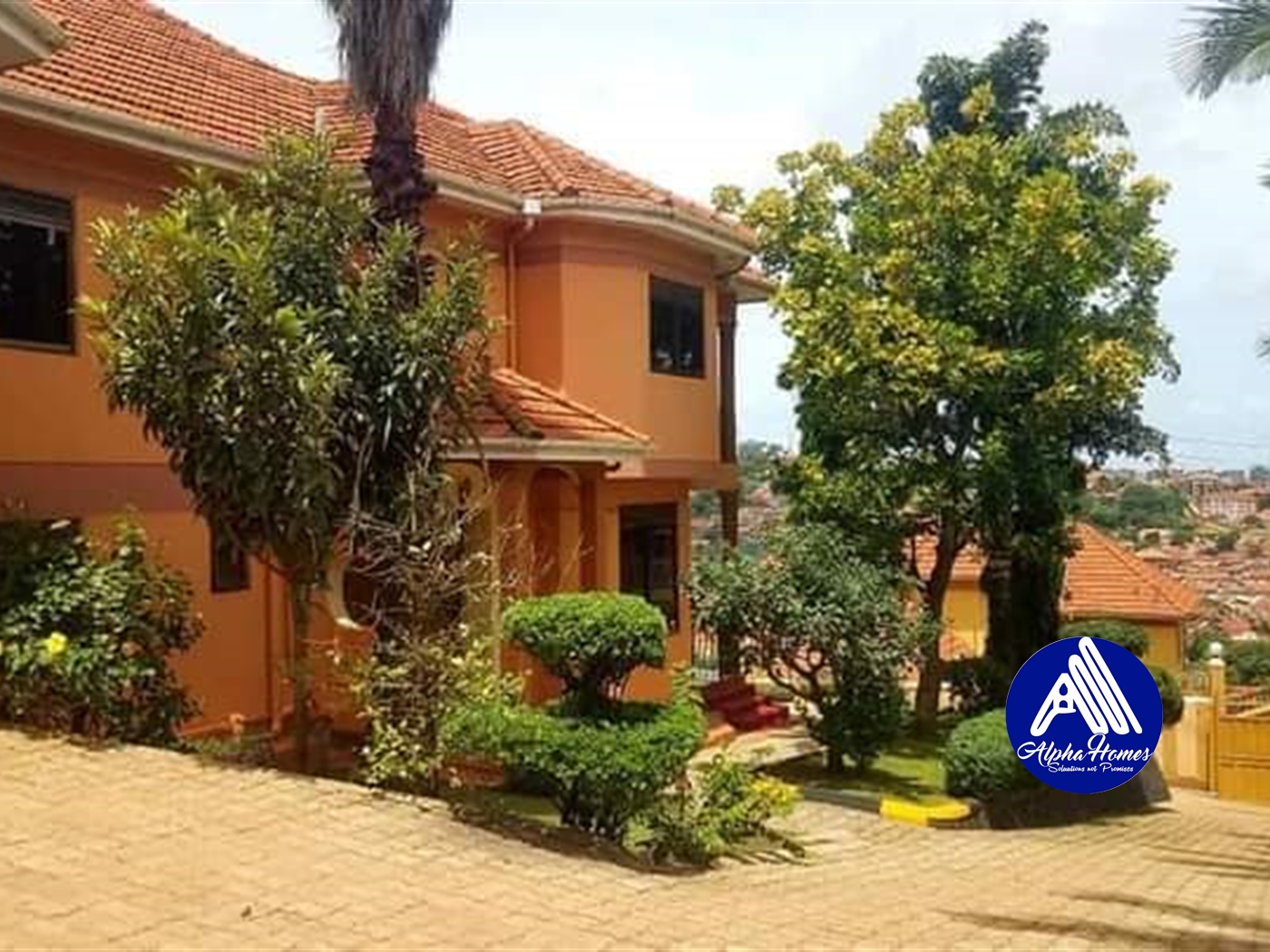 Storeyed house for sale in Kisaasi Kampala