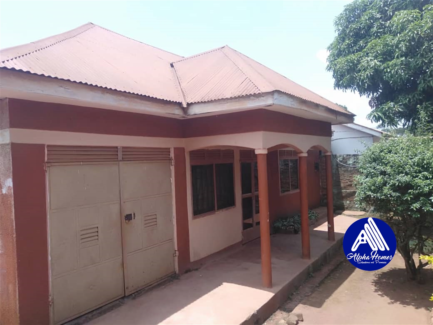 Bungalow for sale in Kitende Wakiso