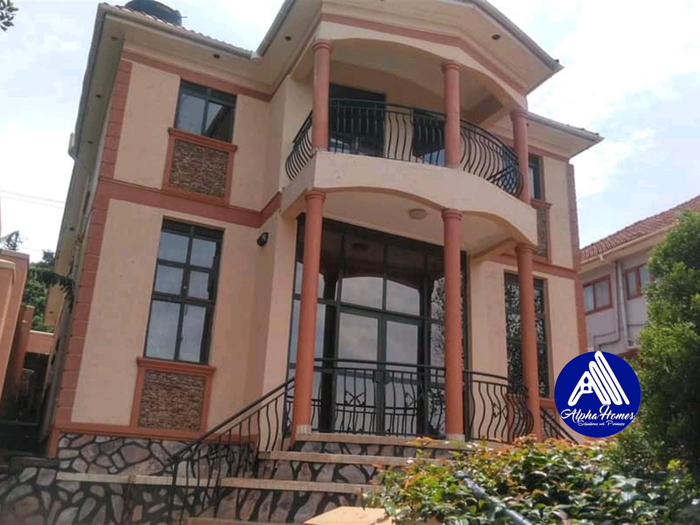 Storeyed house for sale in Seguku Wakiso