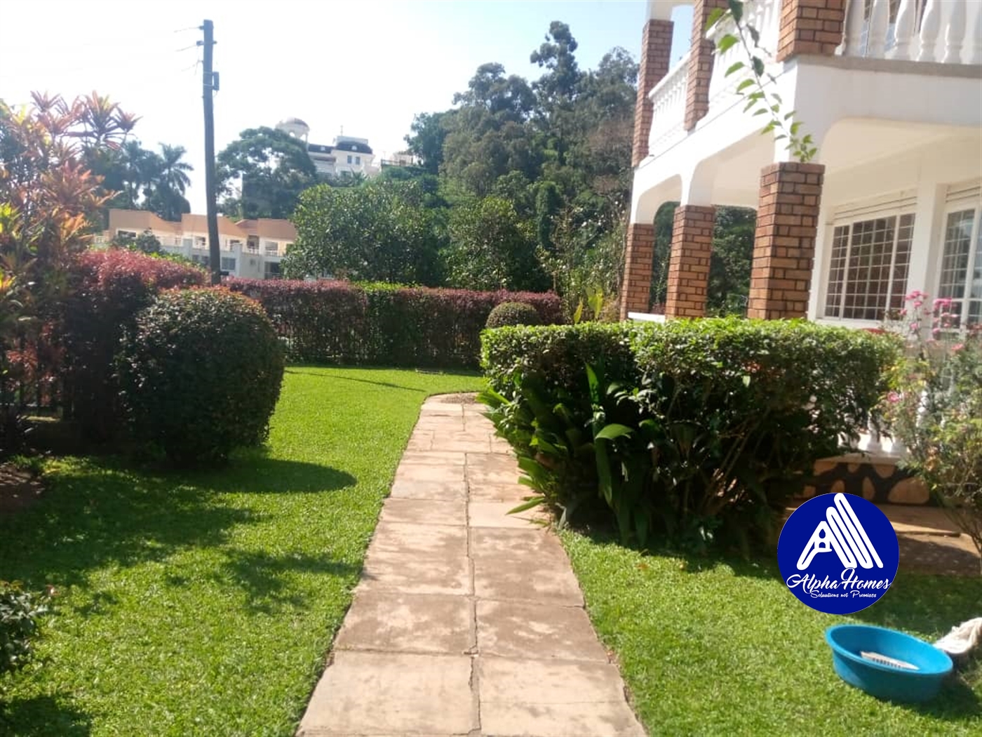 Storeyed house for rent in Kololo Kampala