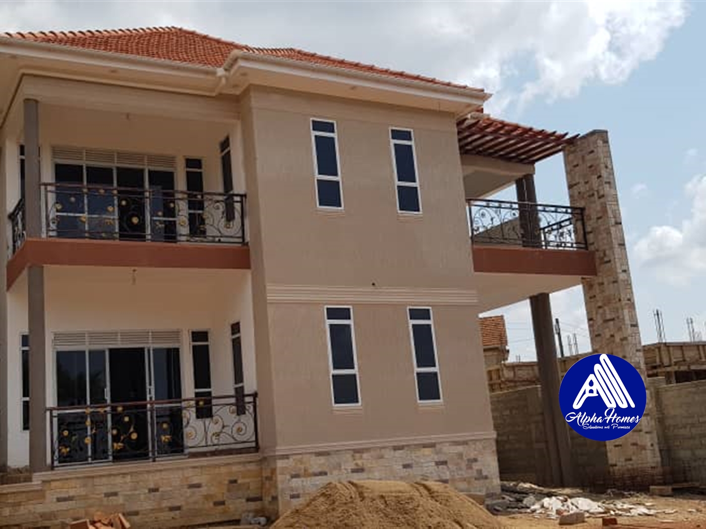 Storeyed house for sale in Kitende Wakiso