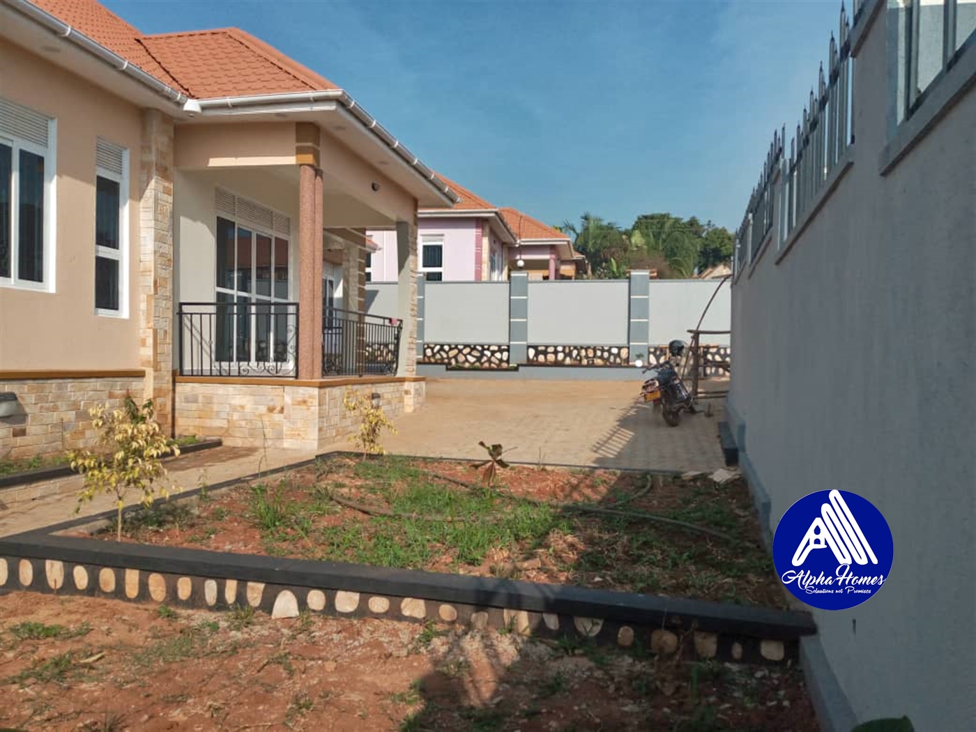 Bungalow for sale in Kitende Wakiso