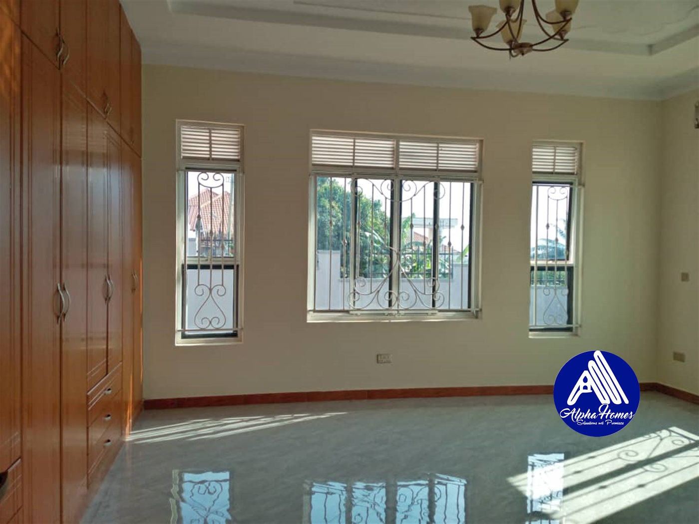 Bungalow for sale in Kitende Wakiso