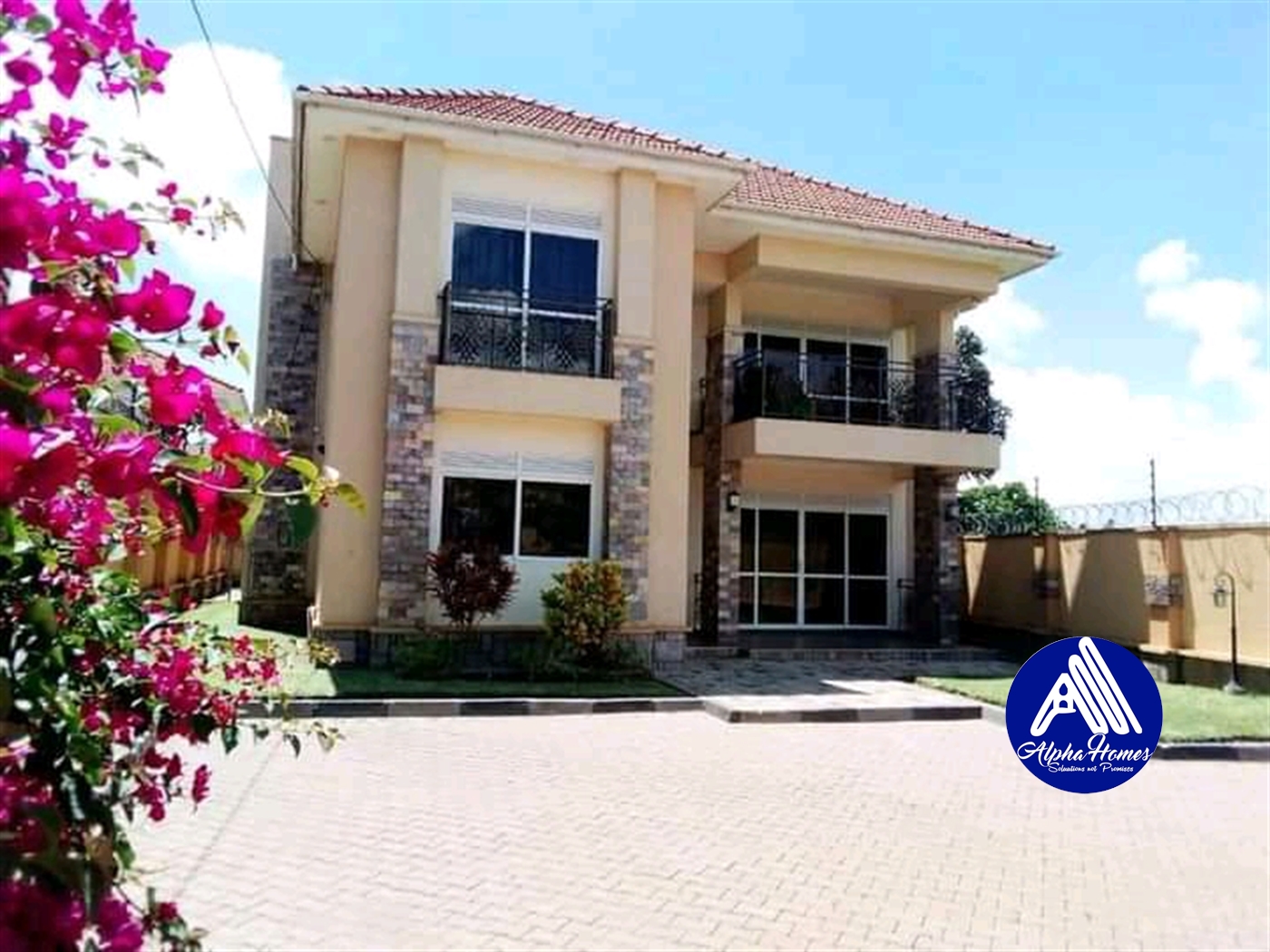 Storeyed house for sale in Munyonyo Kampala