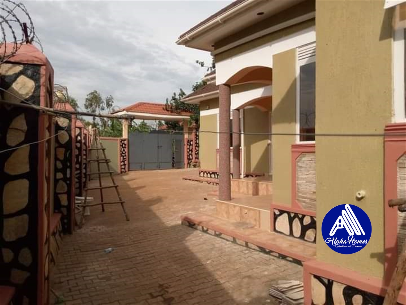 Semi Detached for rent in Kyanja Kampala