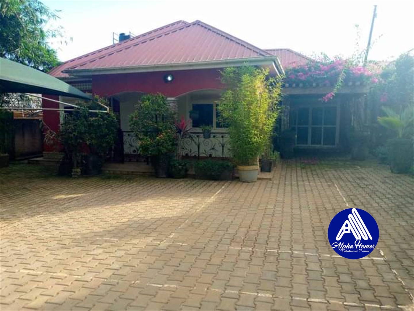 Bungalow for rent in Kyaliwajjala Wakiso