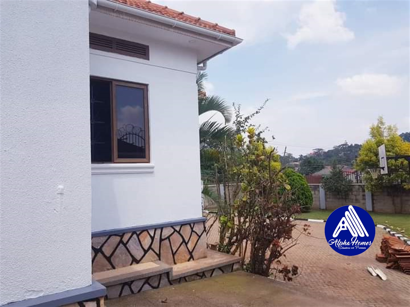 Bungalow for rent in Buziga Kampala